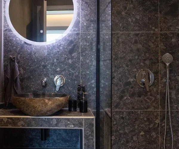 Live The Local Life , Old Town شقة بلدة كوس