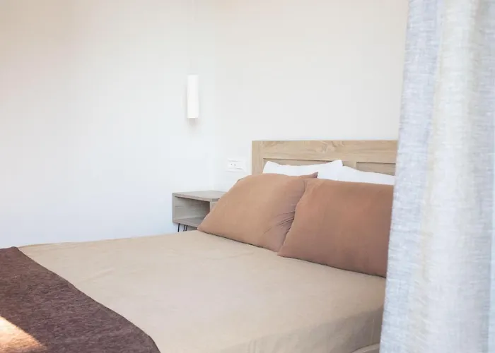 Live The Local Life , Old Town بلدة كوس